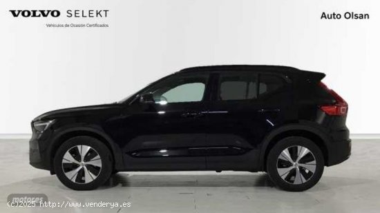 Volvo XC40 Plus, B3 Mild Hybrid, Gasolina, Dark de 2024 con 8.000 Km por 37.900 EUR. en Burgos