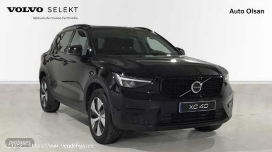 Volvo XC40 Plus, B3 Mild Hybrid, Gasolina, Dark de 2024 con 8.000 Km por 37.900 EUR. en Burgos