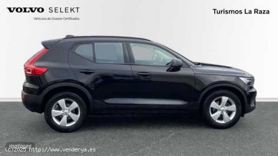 Volvo XC40 TODOTERRENO 1.5 T2 MOMENTUM CORE 129CV 5P de 2021 con 39.173 Km por 25.350 EUR. en Sevill