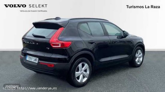 Volvo XC40 TODOTERRENO 1.5 T2 MOMENTUM CORE 129CV 5P de 2021 con 39.173 Km por 25.350 EUR. en Sevill