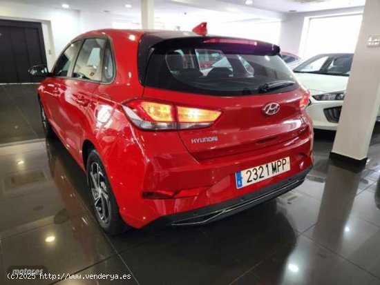 Hyundai i30 1.0 TGDI 48V Klass de 2024 con 19.709 Km por 20.900 EUR. en Madrid