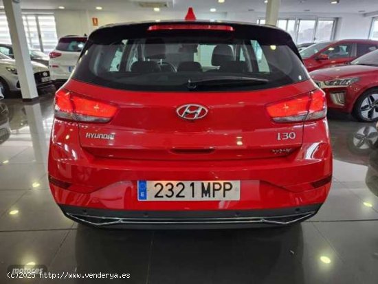 Hyundai i30 1.0 TGDI 48V Klass de 2024 con 19.709 Km por 20.900 EUR. en Madrid