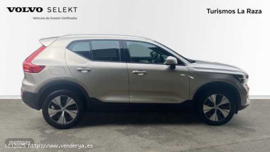 Volvo XC40 TODOTERRENO 1.5 T2 CORE AUTOMATICO 129CV 5P de 2023 con 28.352 Km por 31.900 EUR. en Sevi