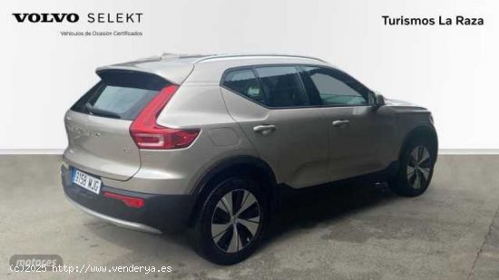 Volvo XC40 TODOTERRENO 1.5 T2 CORE AUTOMATICO 129CV 5P de 2023 con 28.352 Km por 31.900 EUR. en Sevi