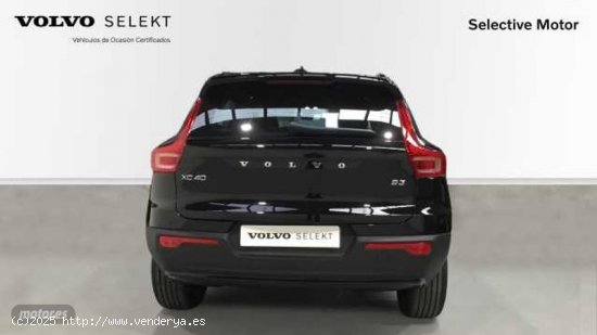 Volvo XC40 XC40 PLUS B3 MILD HYBRID GASOLINA de 2025 con 9 Km por 43.500 EUR. en Cantabria