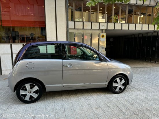 Lancia Ypsilon 1.4 16v Oro - Barcelona