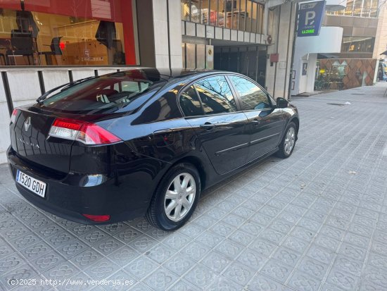 Renault Laguna Expression 2.0 16V 140CV - Barcelona