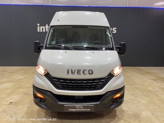 Iveco Daily 2.3 TD 35S 16V 3520L/H2 12 M3 - Madrid