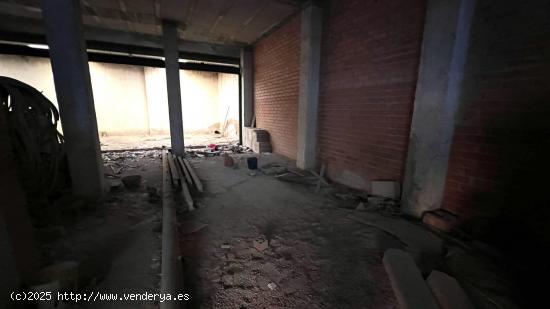 ¡Oportunidad Única! Bajo Comercial en Venta en Beniaján - MURCIA