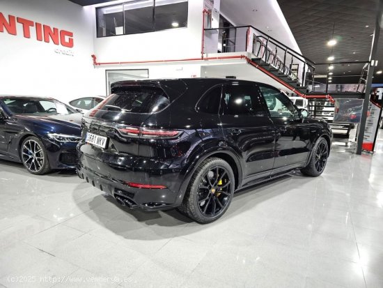 Porsche Cayenne TURBO S E-HIBRID - Lugo