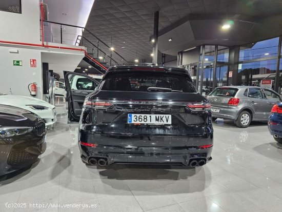 Porsche Cayenne TURBO S E-HIBRID - Lugo