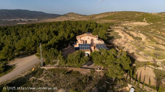 Chalet en plena naturaleza, vistas panorámicas, con Restaurante y Alojamiento Rural Activo - VALENC