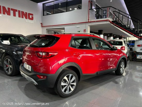 Kia Stonic HIBRIDO - Lugo