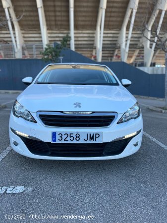 Peugeot 308 5p Style 1.6 BlueHDi 100 - 