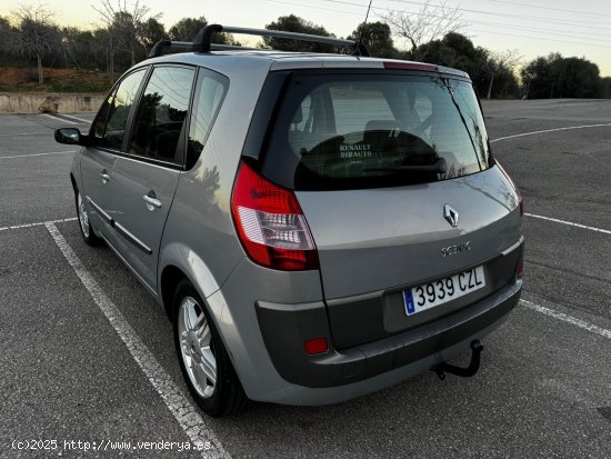 Renault Scénic CONFORT DYNAMIQUE 1.6 16V - 