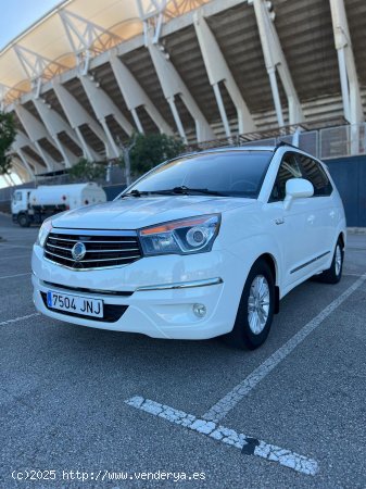 SsangYong Rodius XDI 2.0 Limited 4X4 Aut - 