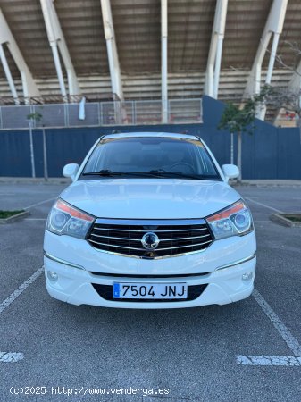 SsangYong Rodius XDI 2.0 Limited 4X4 Aut - 