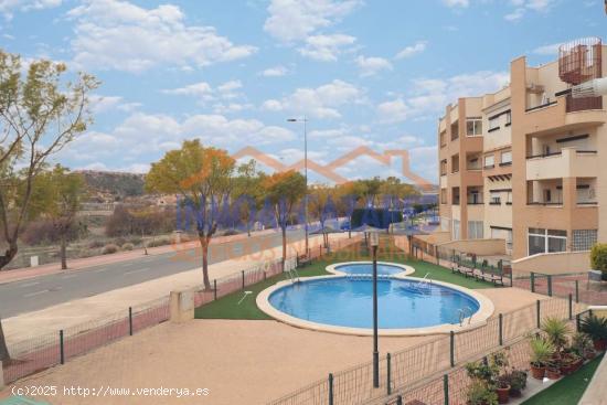 APARTAMENTO DE 2 DORMITORIOS Y TERRAZA, EN UNITED GOLF RESORT, LA TERCIA, MURCIA. - MURCIA