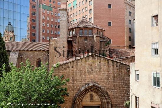  Piso con encanto histórico en el corazón de Barcelona - BARCELONA 