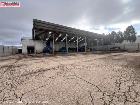 Se alquila nave en polígono Finanzauto - MADRID