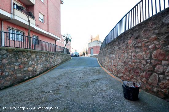 Urbis te ofrece unas plazas de garaje en venta en Santa Marta de Tormes, Salamanca. - SALAMANCA