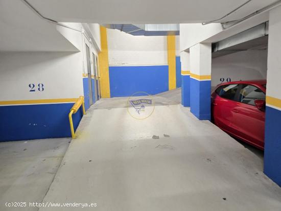 PLAZA DE GARAJE EN EL ENTORNO DE POVISA PARA COCHE MEDIANO - PONTEVEDRA