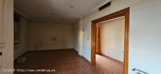 Se vende conjunto de 2 viviendas + garaje en Cabezo de Torres - MURCIA