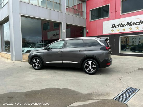 Peugeot 5008 Allure BlueHDi 96kW (130CV) S&S EAT8 - Parla