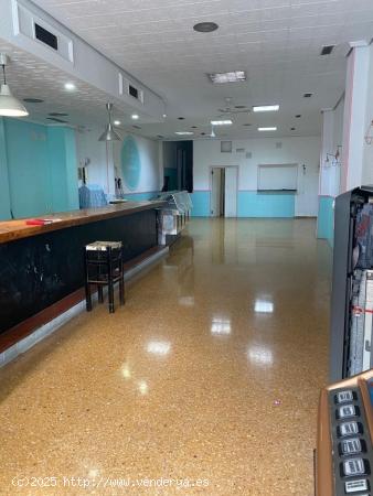  SE VENDE LOCAL COMERCIAL IDEAL NEGOCIO DE BAR - RESTAURANTE - VALENCIA 