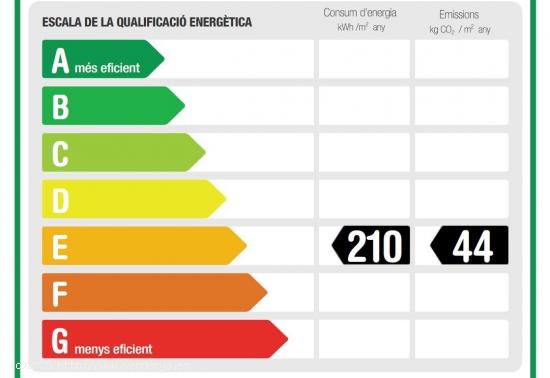 Piso okupado en venta en calle Espriu - BARCELONA