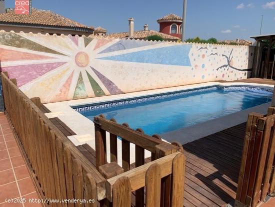 GRAN VILLA CON PISCINA PRIVADA Y APARCAMIENTO EN  GEA Y TRUYOLS (LO SANTIAGO) - MURCIA