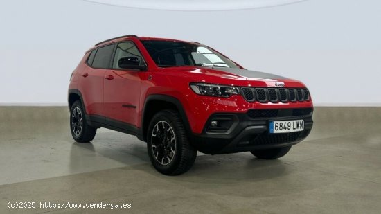 Jeep Compass  4Xe 1.3 PHEV 177kW  AT AWD Trailhawk - 