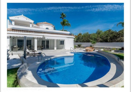  Villa en venta en Marbella (Málaga) 