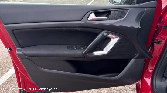 Peugeot 308  5p  PureTech 130 S&S style Active - 