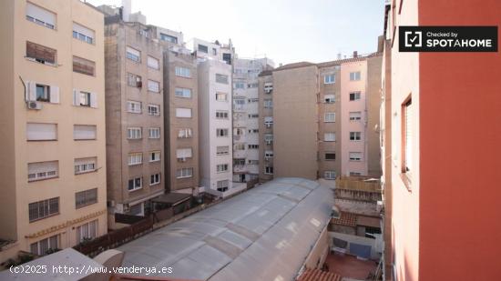 Moderno apartamento de 2 dormitorios en alquiler en Sarrià-Sant Gervasi - BARCELONA