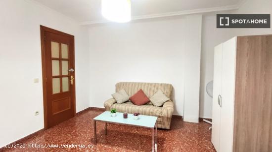 Habitaciones en alquiler en el apartamento de 5 dormitorios en Burjassot - VALENCIA