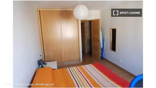 Habitación en piso compartido en Zaragoza - ZARAGOZA