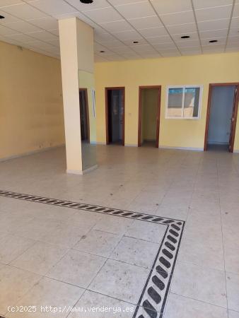 SE VENDE LOCAL COMERCIAL EN FLORES DEL SIL - LEON