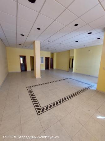 SE VENDE LOCAL COMERCIAL EN FLORES DEL SIL - LEON