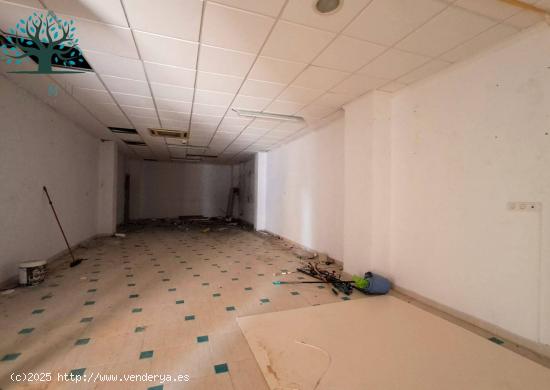 LOCAL COMERCIAL EN ZONA DE PASO - MURCIA