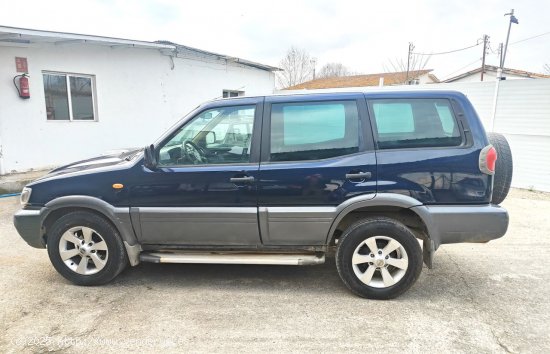 Nissan Terrano 3.0 Di - Cornella de Terri