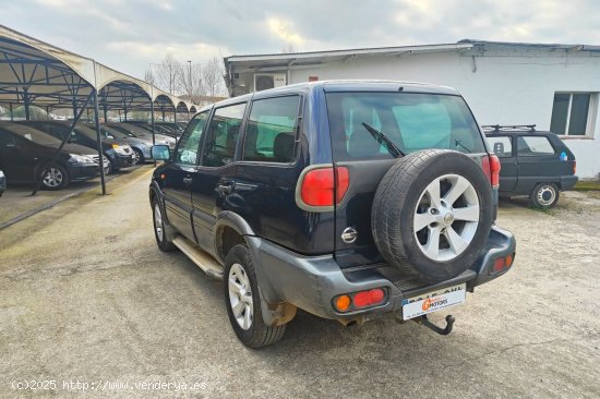 Nissan Terrano 3.0 Di - Cornella de Terri