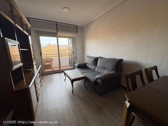 INMOBILIARIA ARBETETA ALQUILA PISO DE DOS DORMITORIOS EN ZONA FERIAL, GUADALAJARA - GUADALAJARA