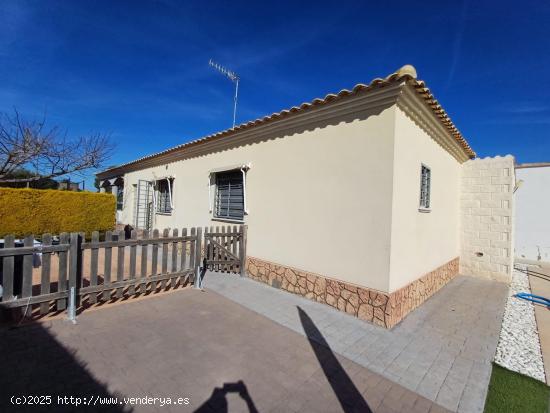 Se vende Chalet en Godelleta, Valencia - VALENCIA