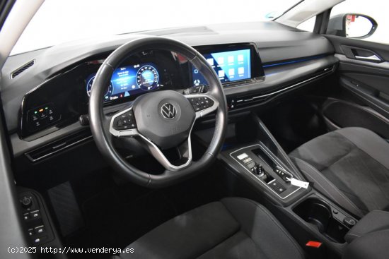 Volkswagen Golf STYLE 1.5 ETSI 150CV AT7 DSG - 