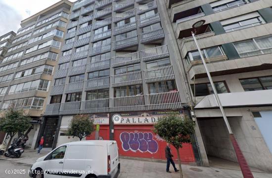 Se vende piso OKUPA en Vigo (Pontevedra). - PONTEVEDRA