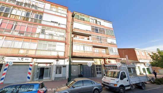 Se vende piso OKUPA en Valladolid (Valladolid). - VALLADOLID