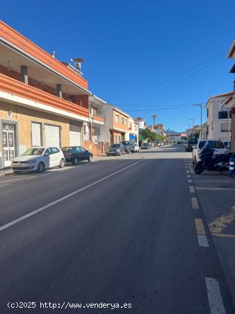 COQUETO PISO AMUEBLADO EN CHURRIANA DE LA VEGA ZONA SAN CAYETANO - GRANADA