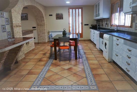 Se Vende en Requena - VALENCIA