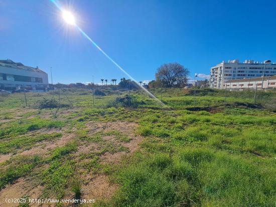 Se vende parcela en terreno urbanizable de 400 m2 en Carcaixent. - VALENCIA